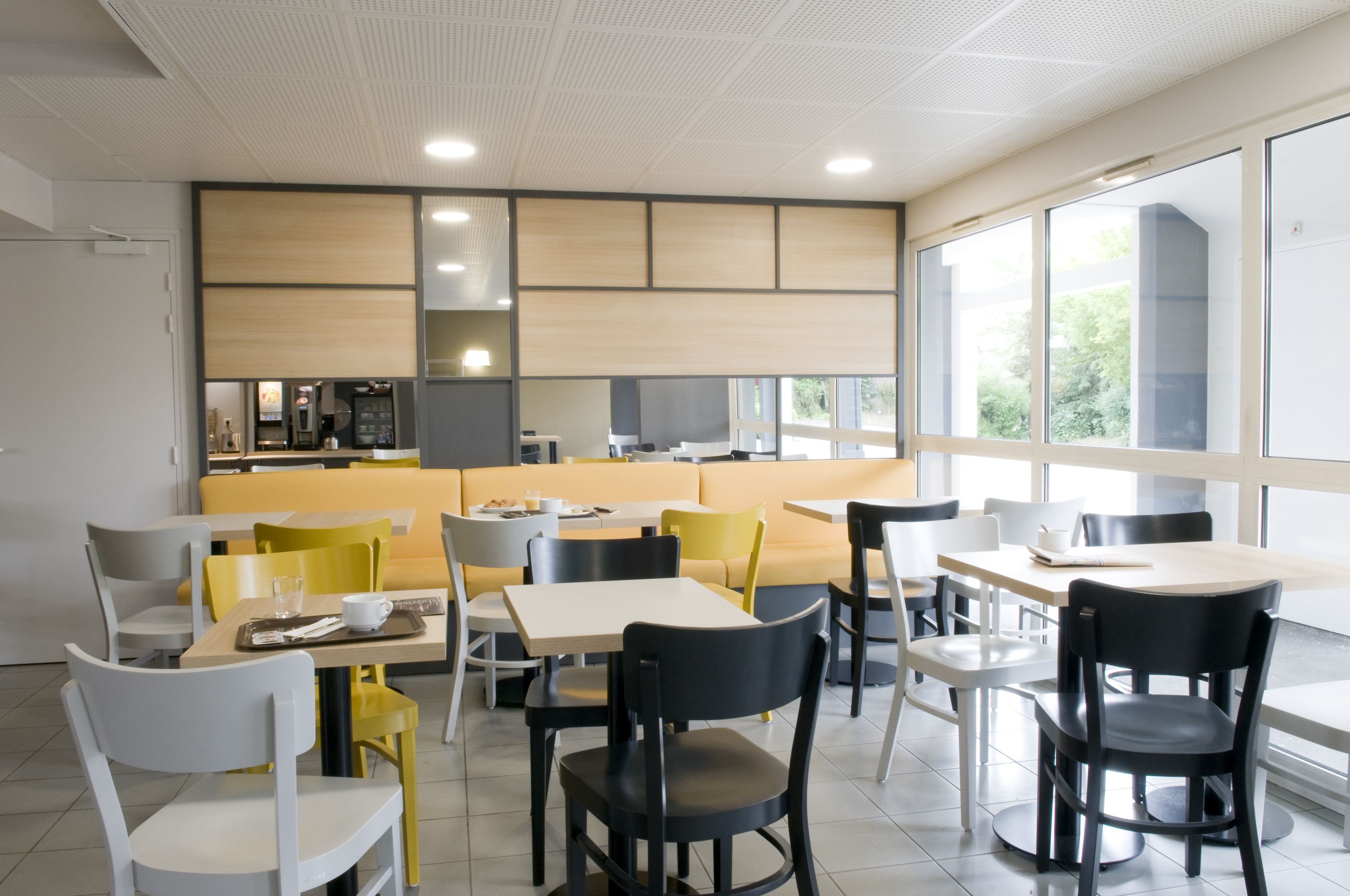 Petit déjeuner buffet servi tous les jours en supplément