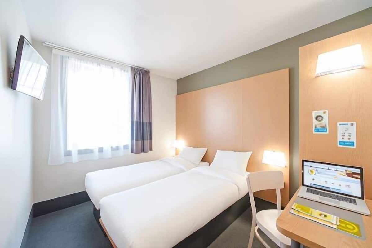 Literie de qualité supérieure, bureau, chambres insonorisées