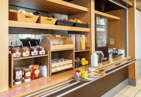 Desayuno buffet todos los días (con cargo)