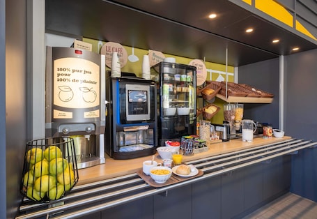 Daily buffet breakfast for a fee. B&B HOTEL Annecy Argonay