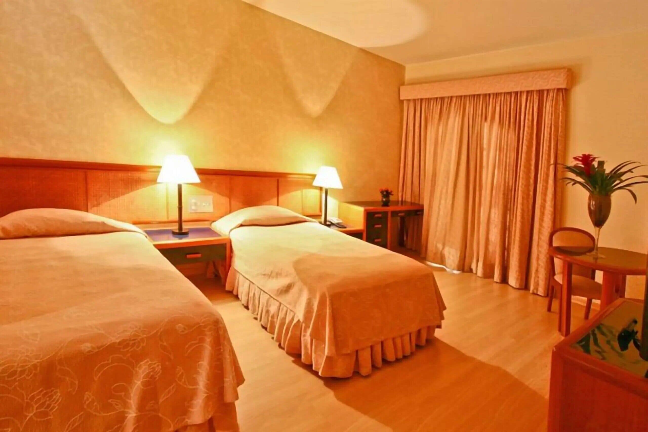 standard semi-adaptado | 1 bedroom, in-room safe, individually decorated, blackout curtains