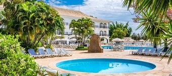 San Raphael Country Hotel