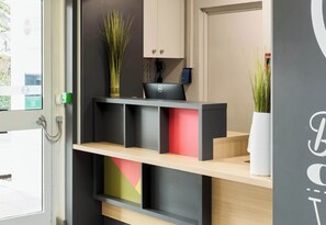 Reception - B&B HOTEL Saint-Michel-sur-Orge (Saint-Michel-sur-Orge)