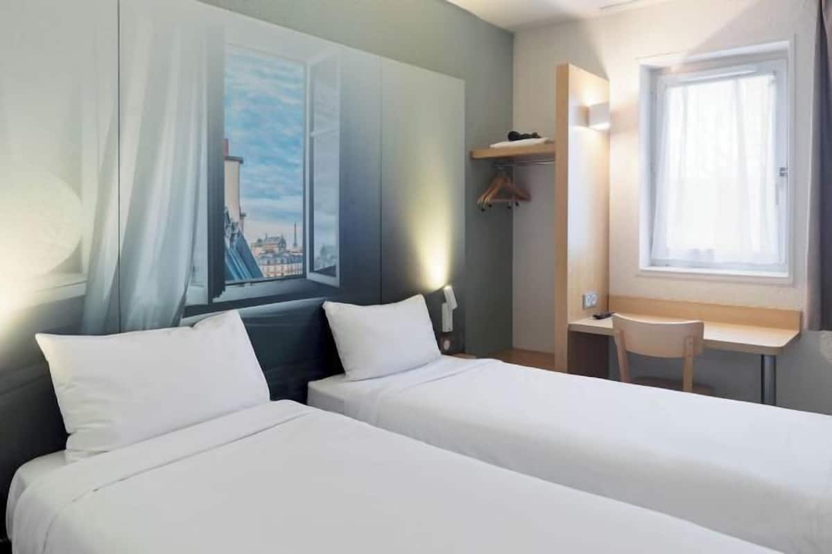 Schreibtisch, schallisolierte Zimmer, kostenlose Babybetten