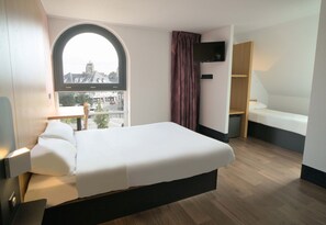 Premium bedding - B&B Hotel Dreux Centre (Dreux)