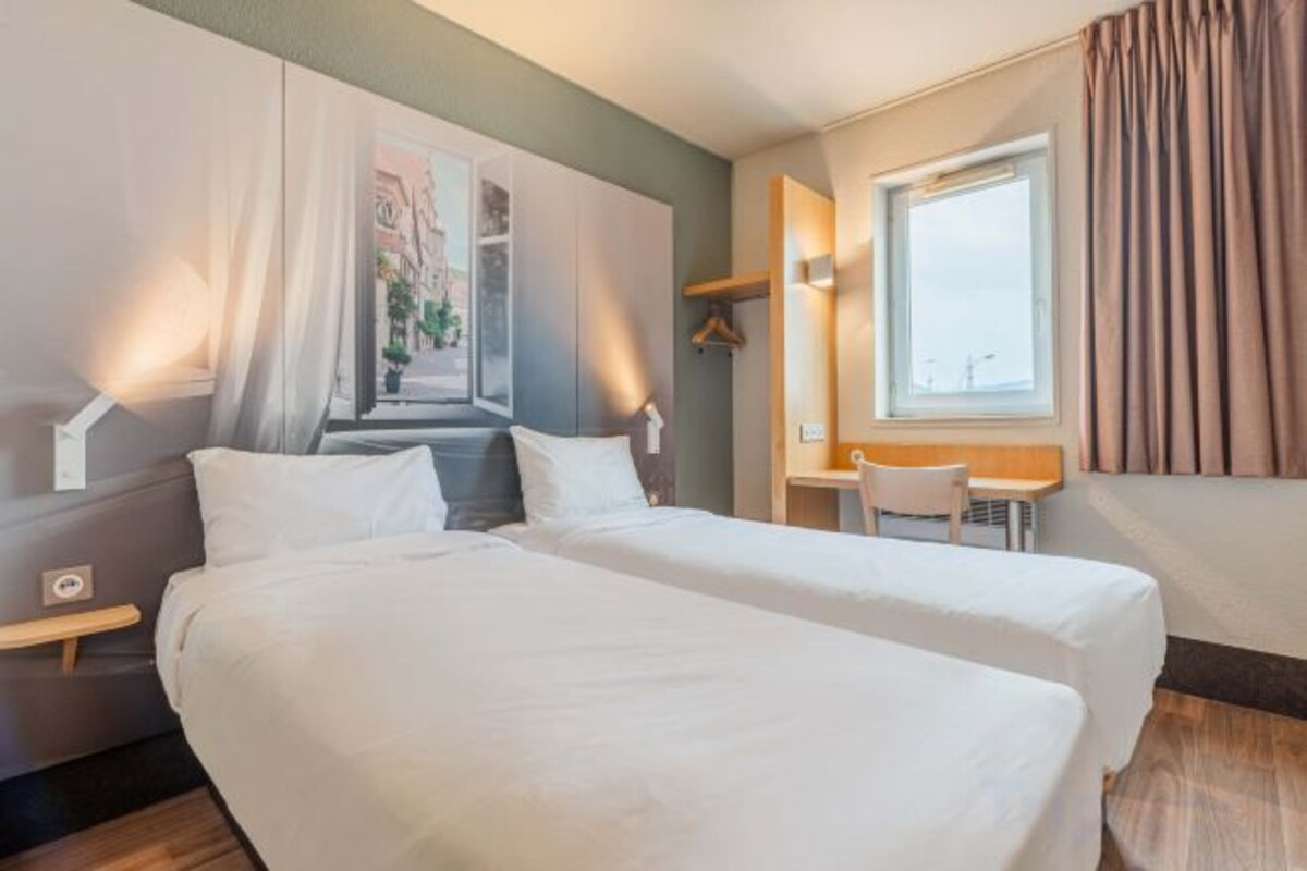 Literie de qualité supérieure, bureau, chambres insonorisées