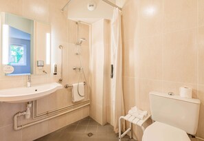 Double Room, Accessible, Non Smoking | Premium bedding, desk, soundproofing, free WiFi - B&B HOTEL Colmar Vignobles (Wintzenheim)