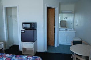 Free WiFi, bed sheets - Point 1 Motel (Westerly)