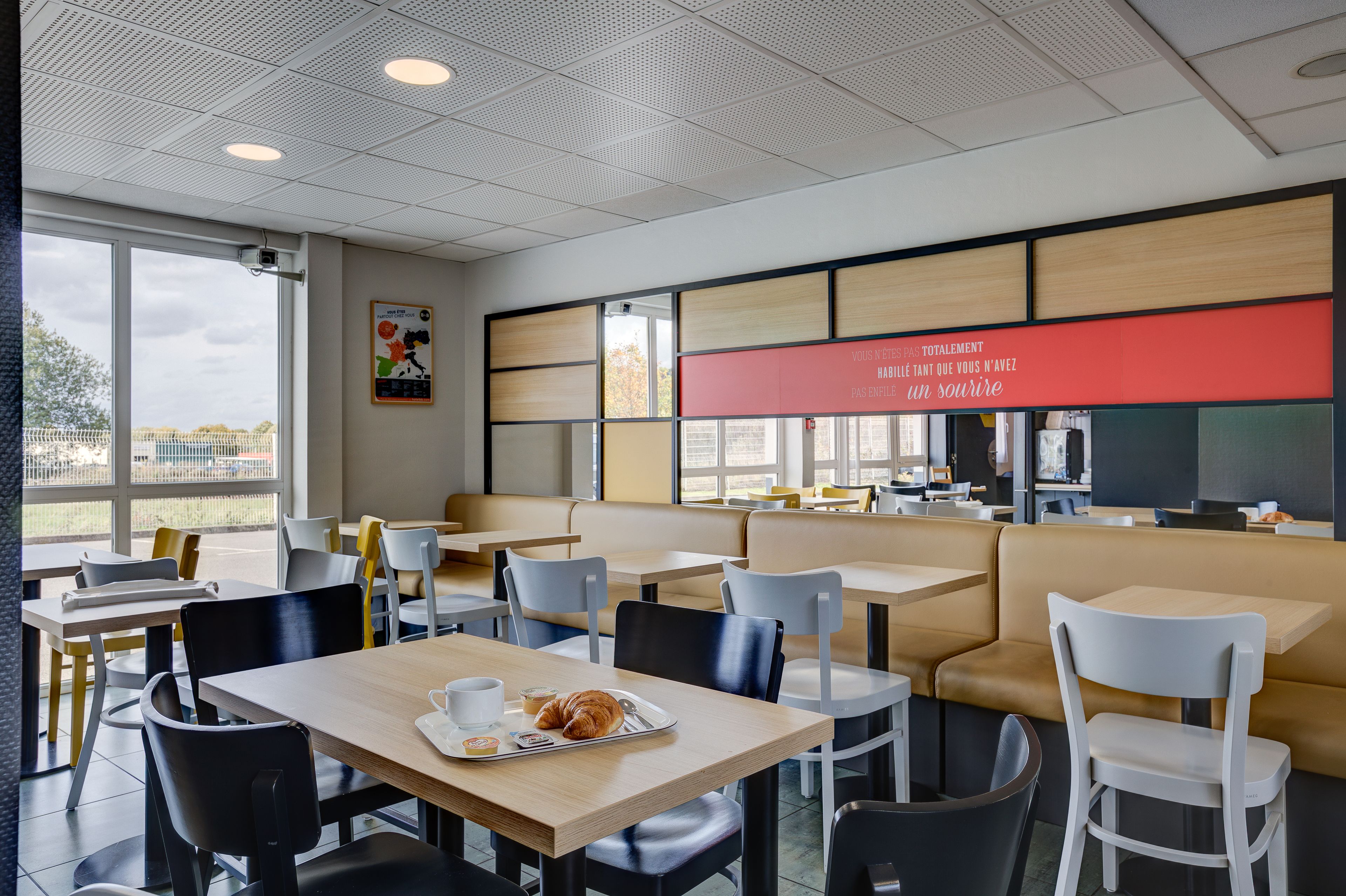 Daily buffet breakfast for a fee