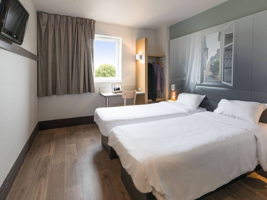 Literie de qualité supérieure, bureau, chambres insonorisées