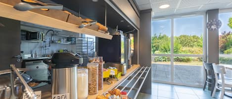 Daily buffet breakfast for a fee