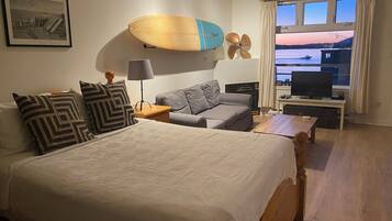 Oceanfront Studio Condo 14 - 20180530
