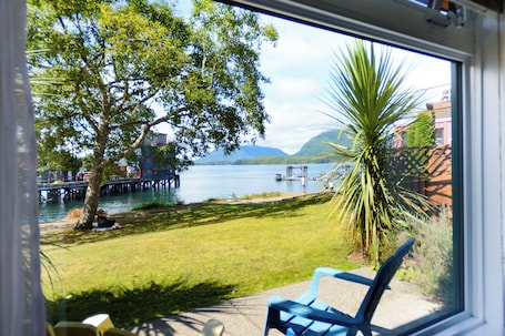 Terraza o patio. Fred Tibbs Ocean Front Condos