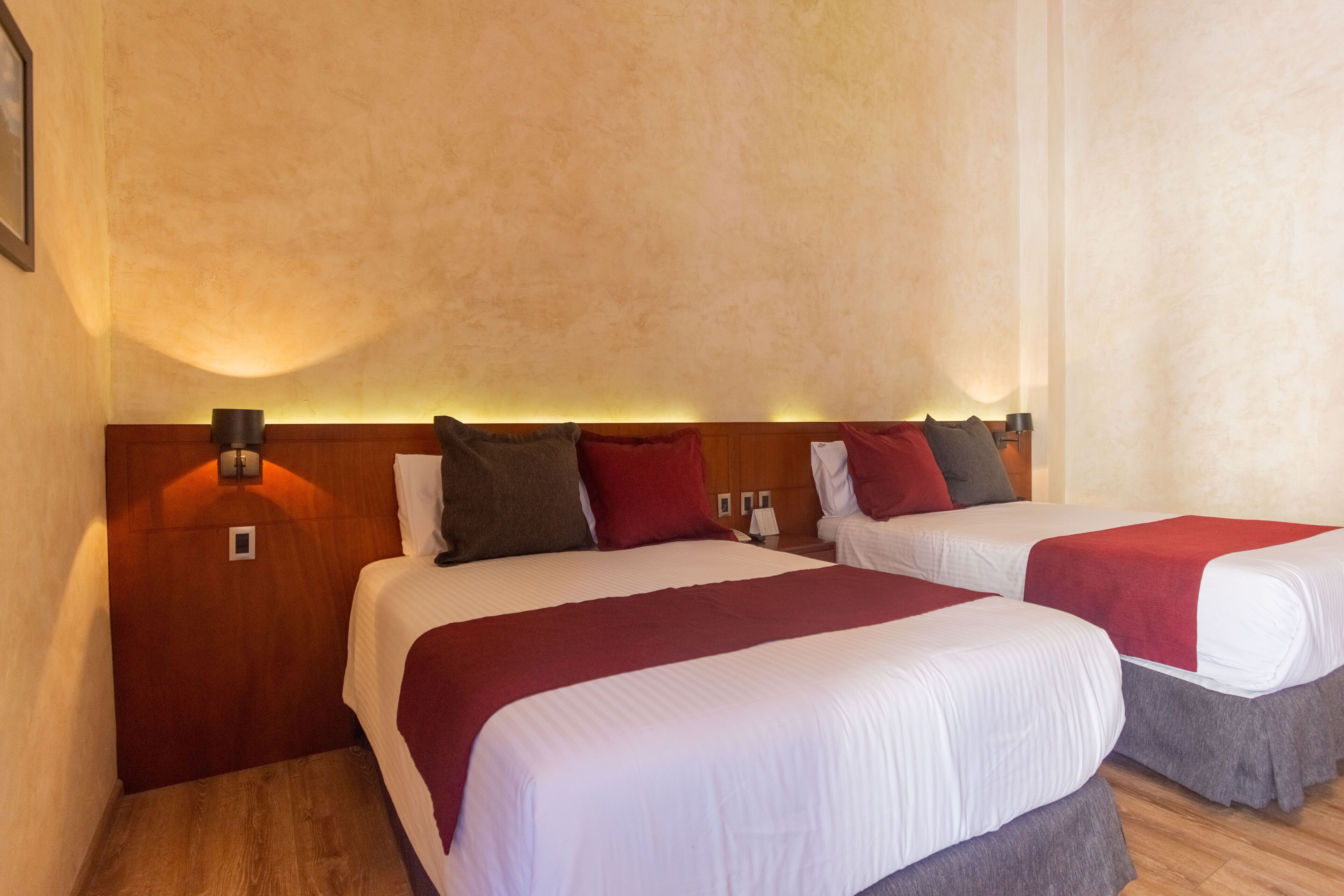 Photo - Hotel Madero