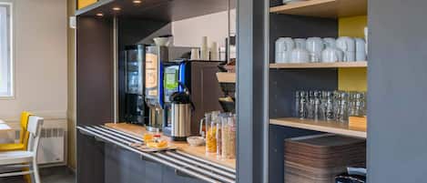PÀivittÀinen buffetaamiainen maksusta