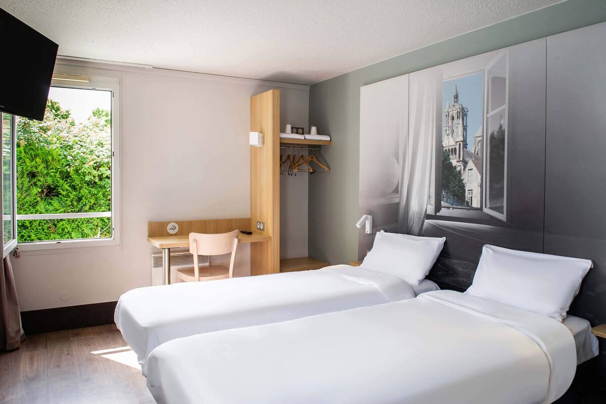 twin room, non smoking | premium bedding, desk, soundproofing, free wifi