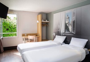 Twin Room, Non Smoking | Premium bedding, desk, soundproofing, free WiFi