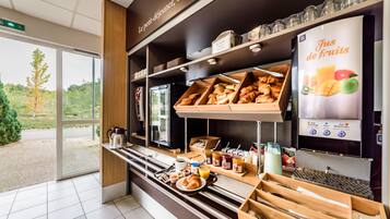 Daily buffet breakfast for a fee