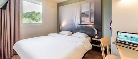 Double Room, Non Smoking | Meja, kalis bunyi, Wi-fi percuma, cadar katil