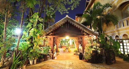Chandara Boutique Hotel