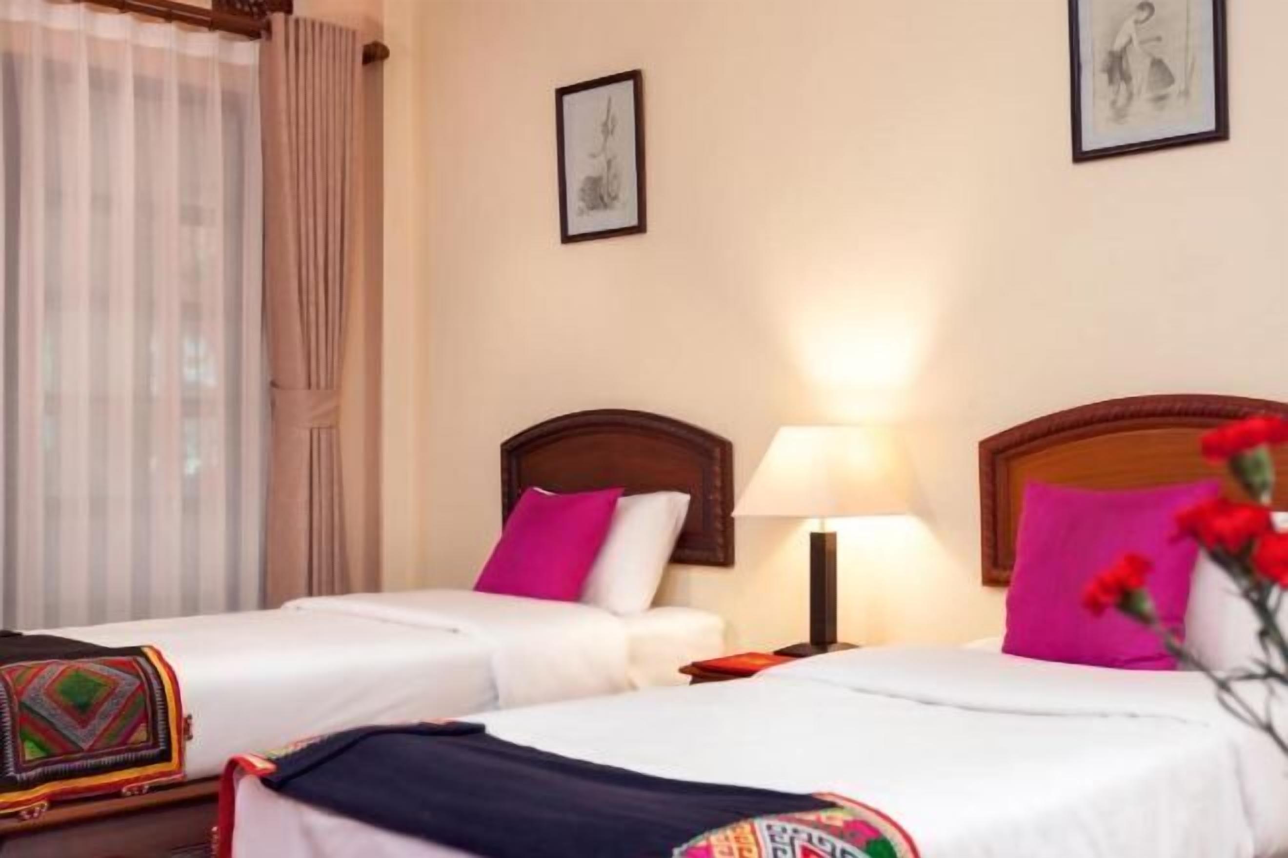 Minibar, bureau, Wi-Fi gratuit, draps fournis