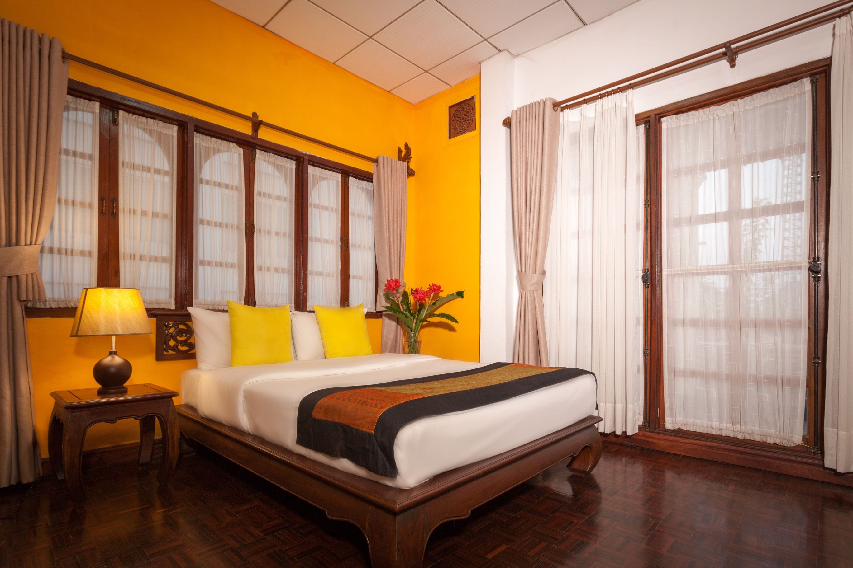 superior single | minibar, soundproofing, free wifi, bed sheets