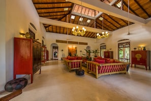 Sala de estar en el lobby
