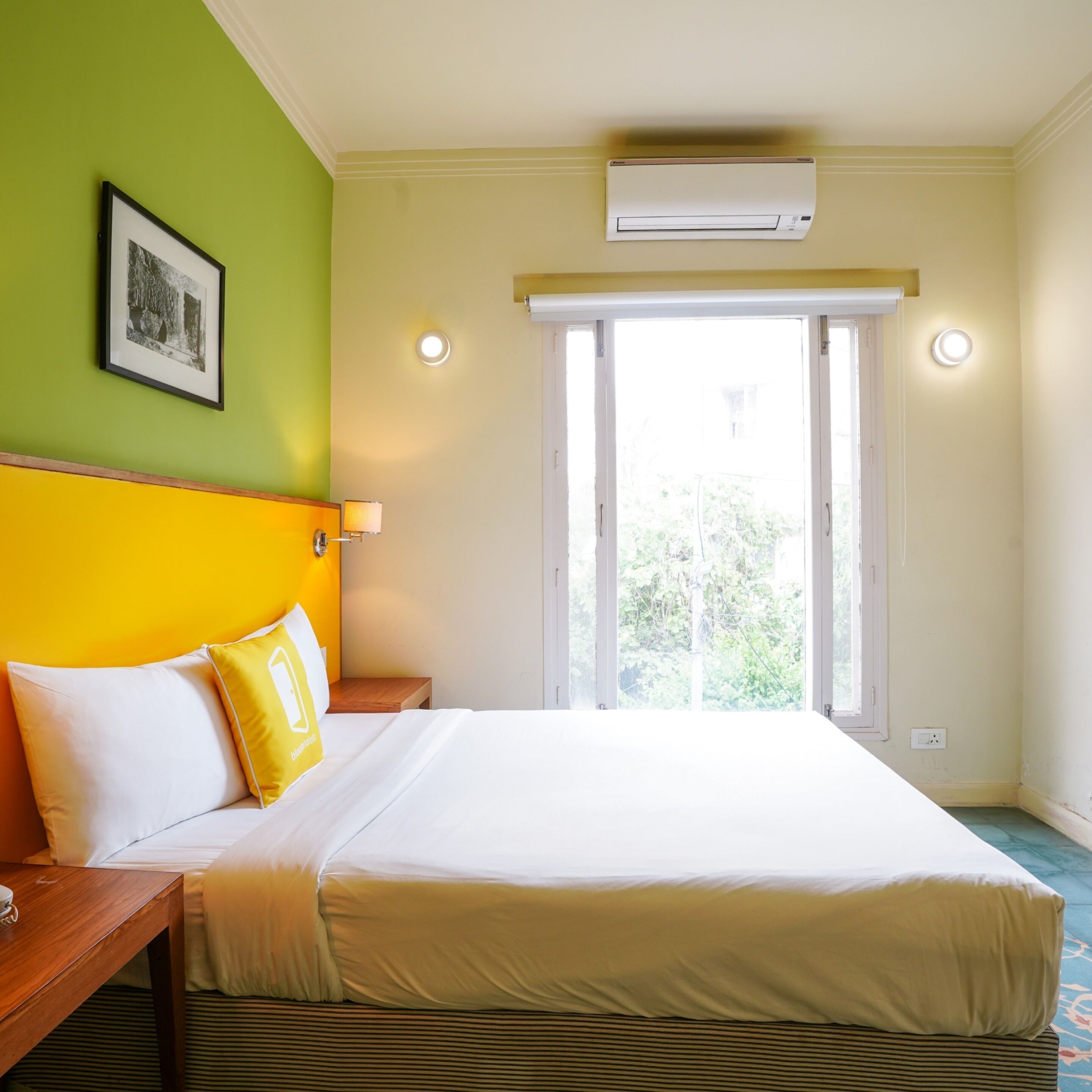 deluxe room, 1 bedroom, city view | premium bedding, in-room safe, individually decorated