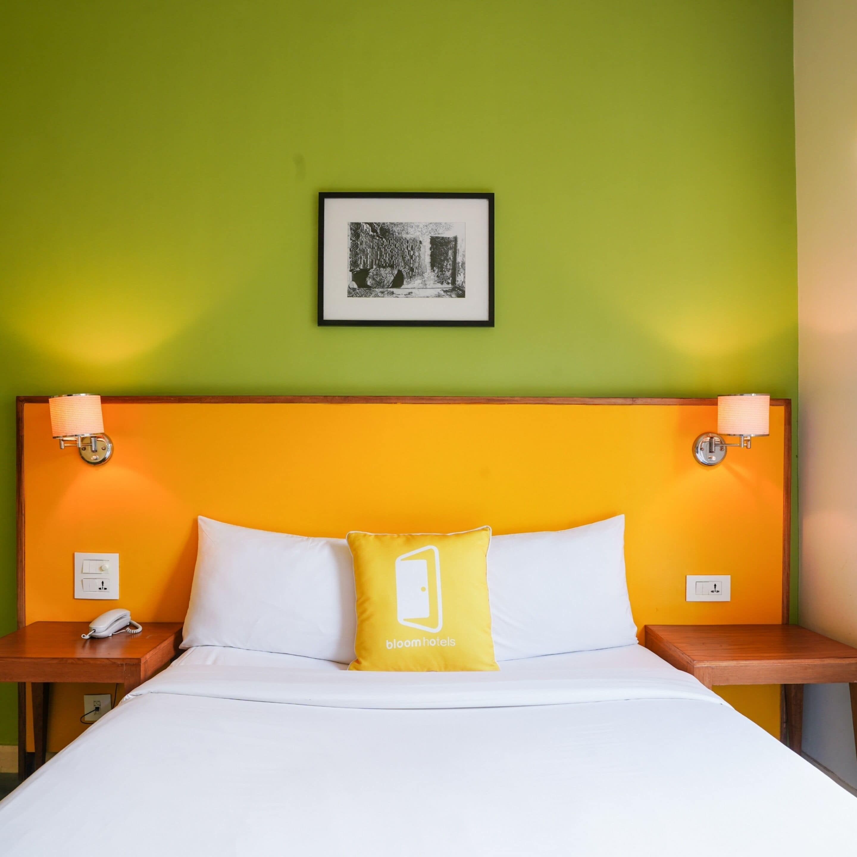 deluxe room, 1 bedroom, city view | premium bedding, in-room safe, individually decorated