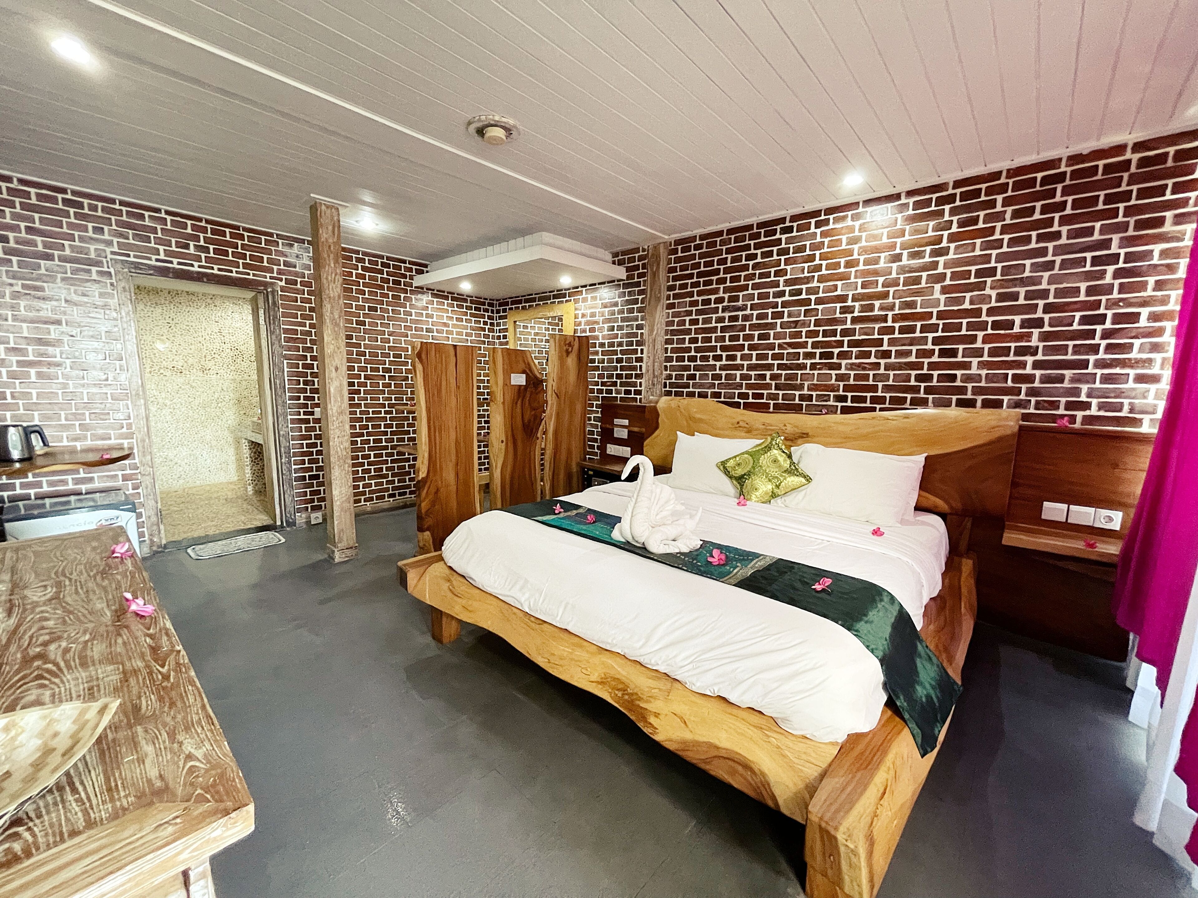 1 Schlafzimmer, hochwertige Bettwaren, Minibar, Zimmersafe