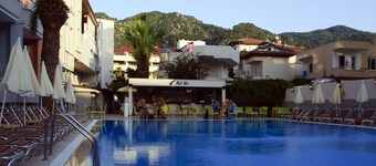 Vela Hotel