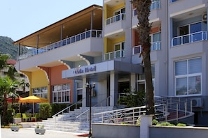 Front of property - Vela Hotel (Marmaris)