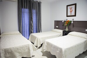 Dreibettzimmer, eigenes Bad