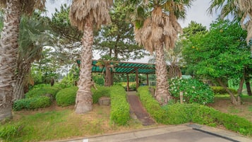BBQ/picnic area