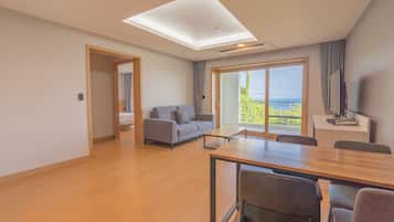Camera Premium (Premium Family Suite - Clean) | Biancheria da letto di alta qualità, Wi-Fi gratuito