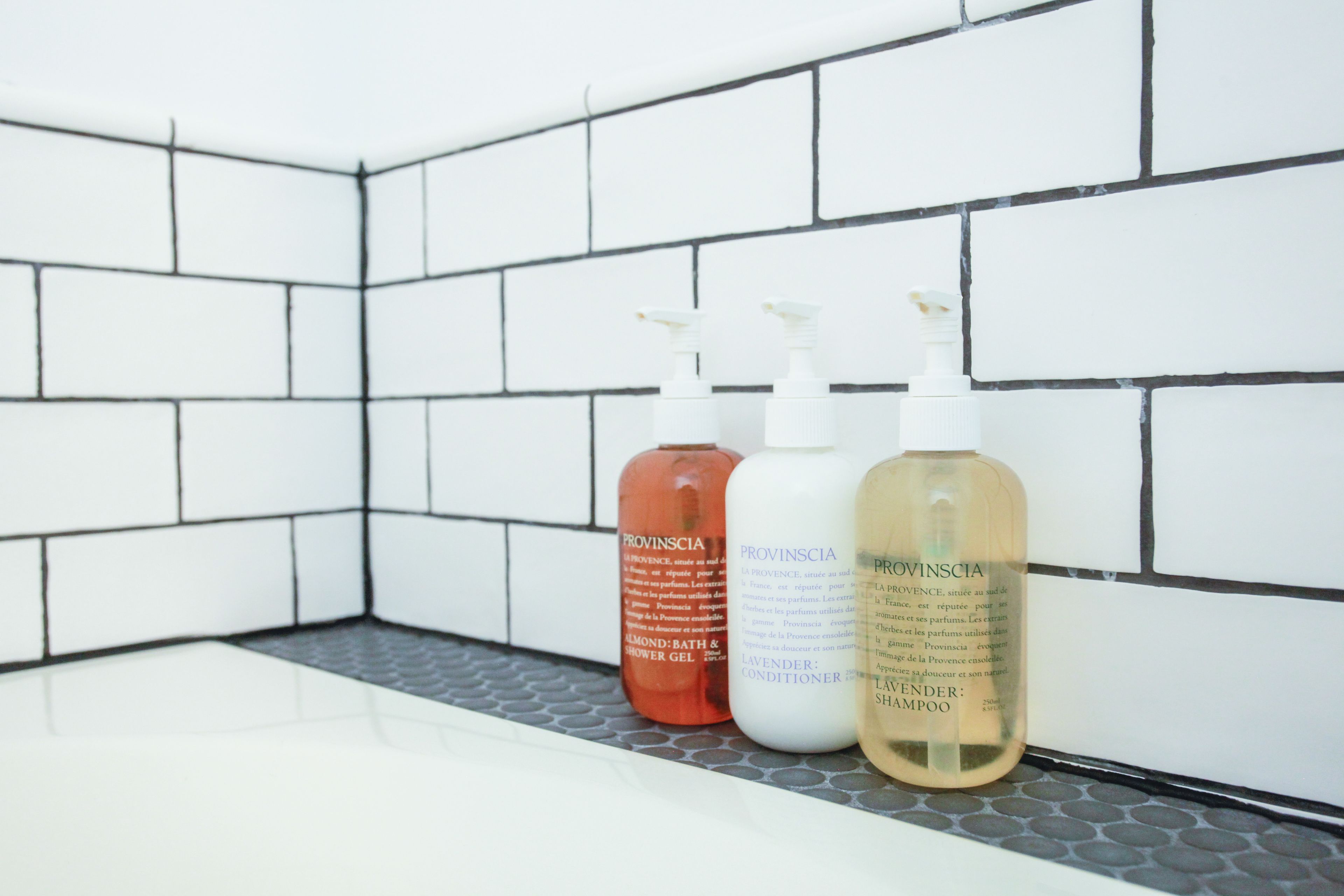 superior twin room, non smoking | bathroom amenities | combined shower/bathtub, free toiletries, hair dryer, slippers