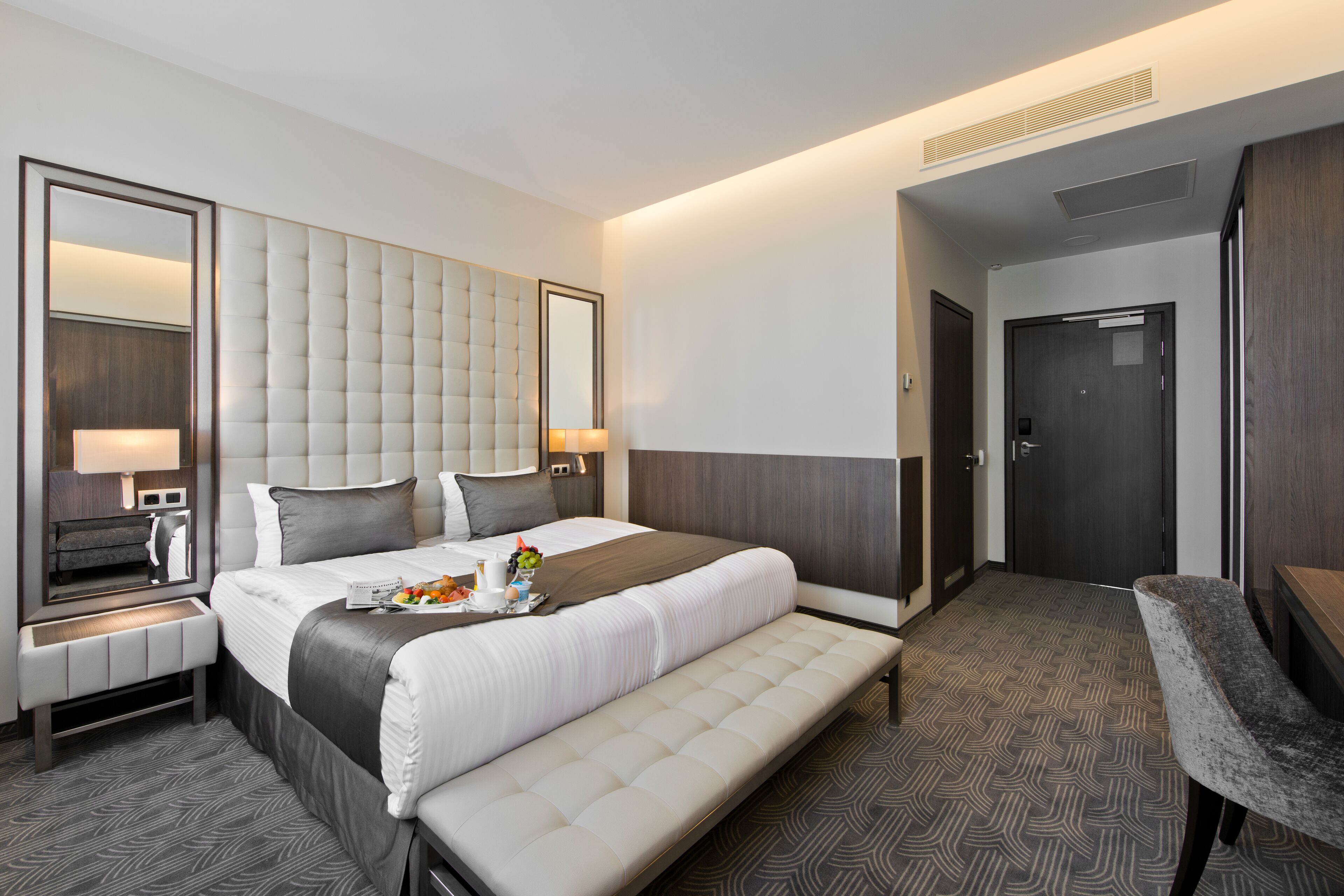 Photo - Congress Avenue Hotel