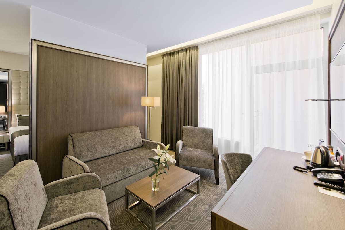 superior double or twin room, balcony | 1 bedroom, minibar, in-room safe, desk