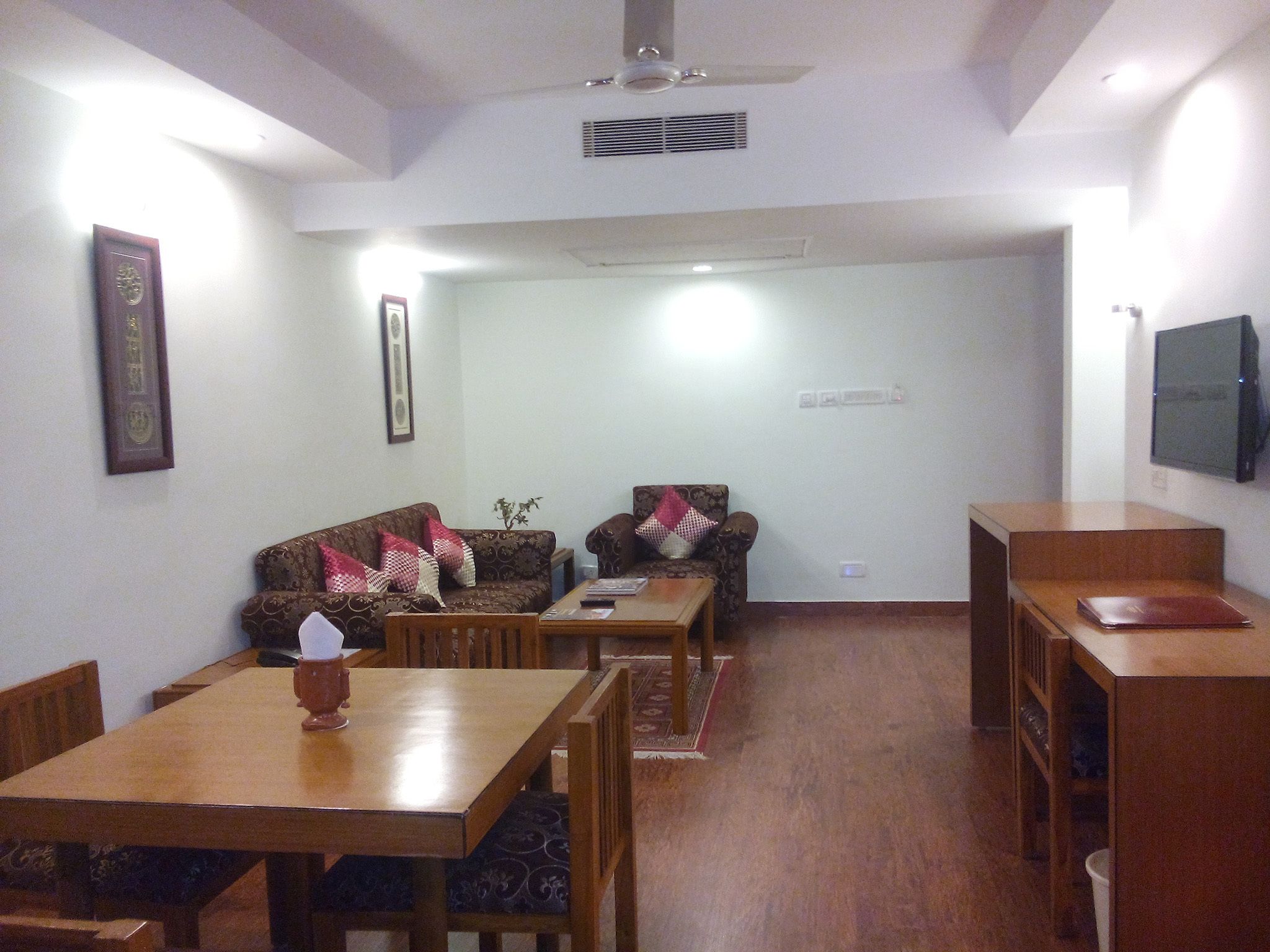 suite | living area | tv