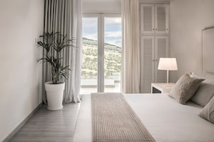 Habitación Deluxe doble | Caja fuerte, escritorio, cortinas opacas y sistema de insonorización