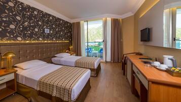 Standart Room Sea View | Free cribs/infant beds, bed sheets