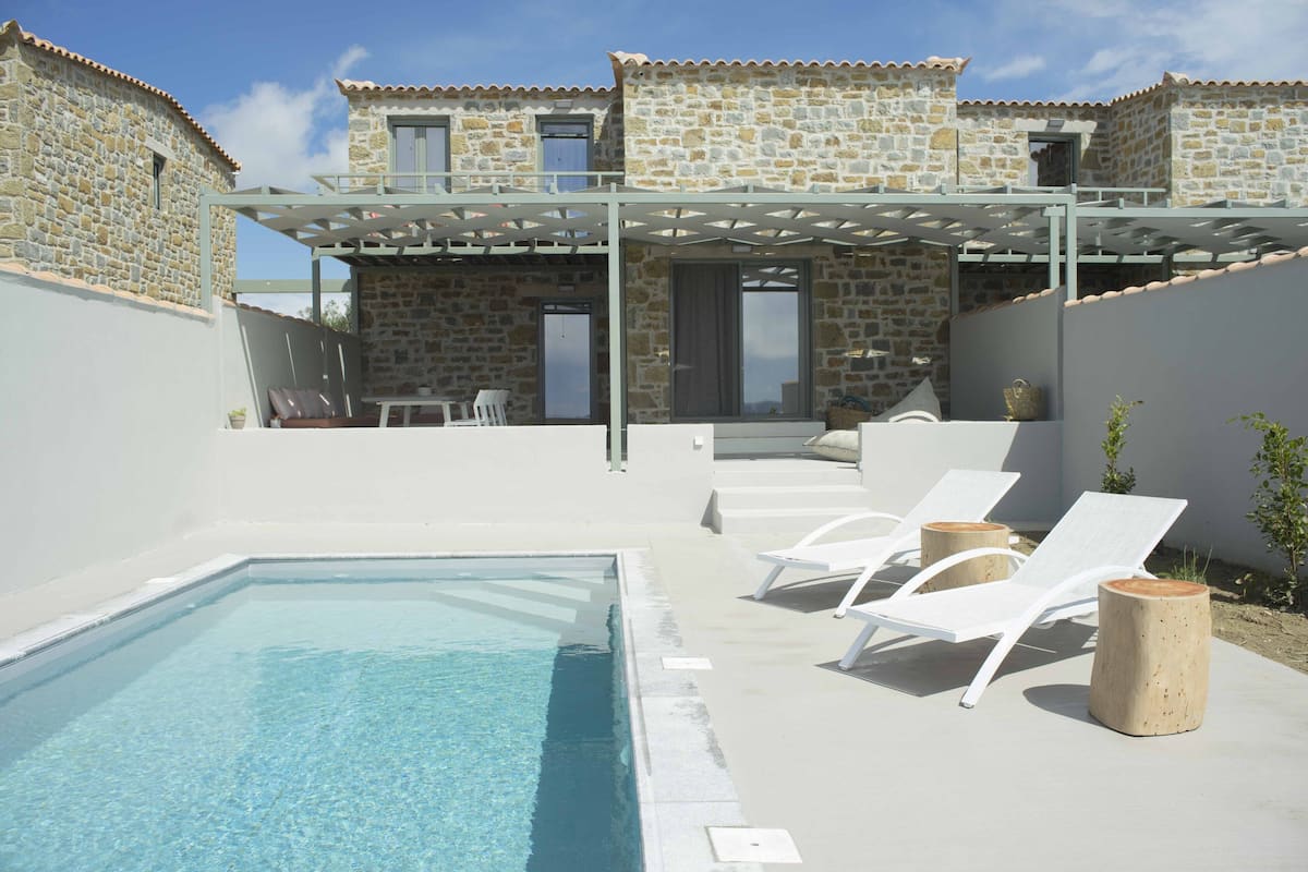Villa de lujo | 2 habitaciones, ropa de cama de alta calidad y camas Select Comfort