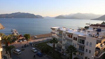 Double or Twin Room with Land View | Vue depuis le balcon