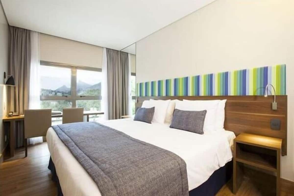 Colchones con acolchado adicional, minibar, caja fuerte