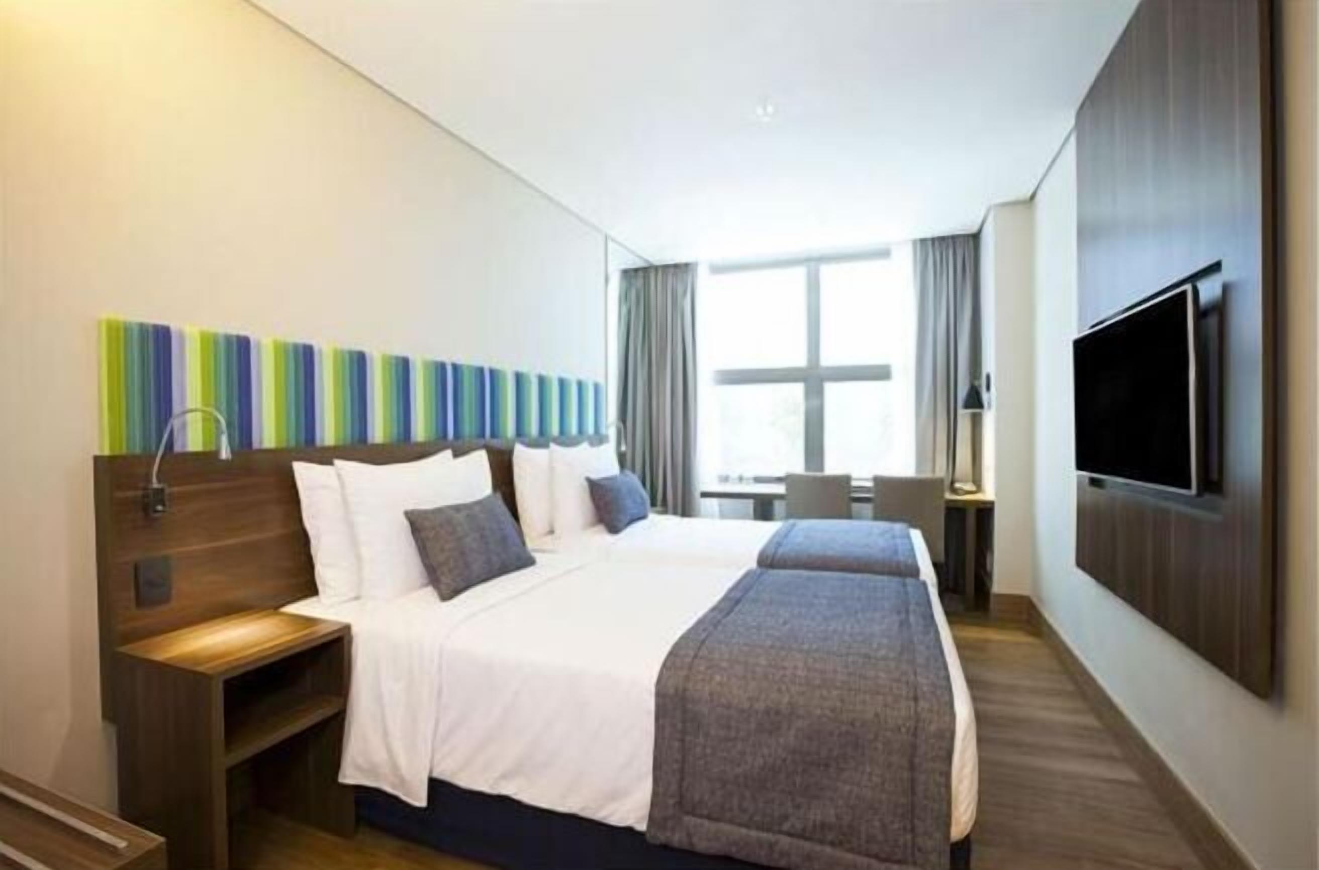 Pillowtop-bedden, een minibar, een kluis op de kamer, geluiddichte muren