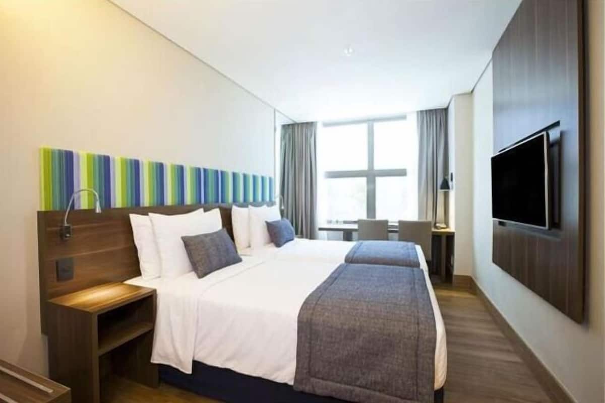 Colchones con acolchado adicional, minibar, caja fuerte