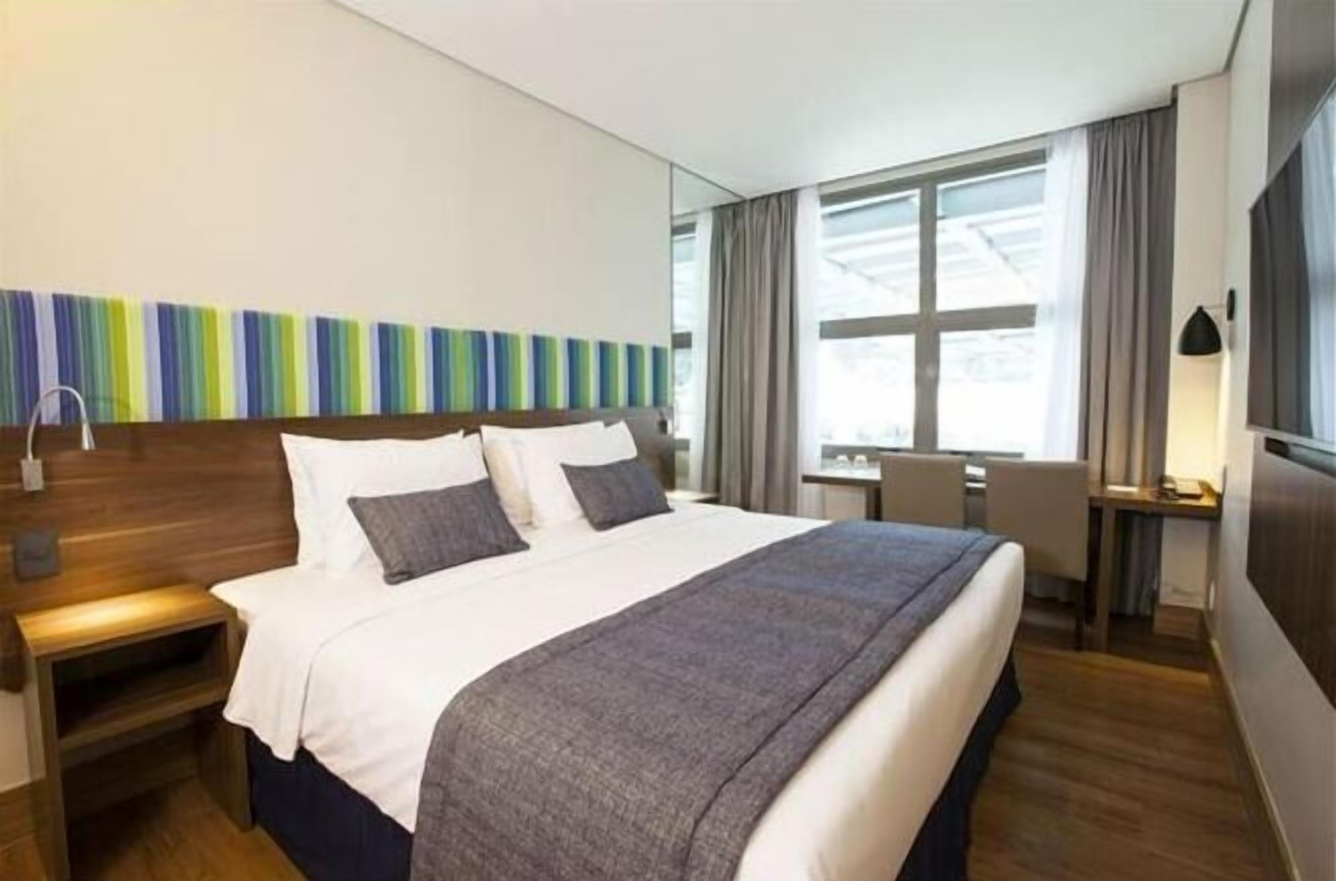 Pillowtop-bedden, een minibar, een kluis op de kamer, geluiddichte muren