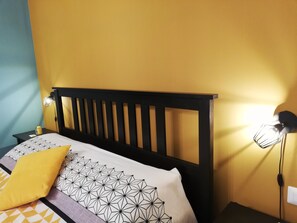 Standard Double Room | Down comforters, desk, laptop workspace, blackout drapes - The Yellow House (Fiumicino)