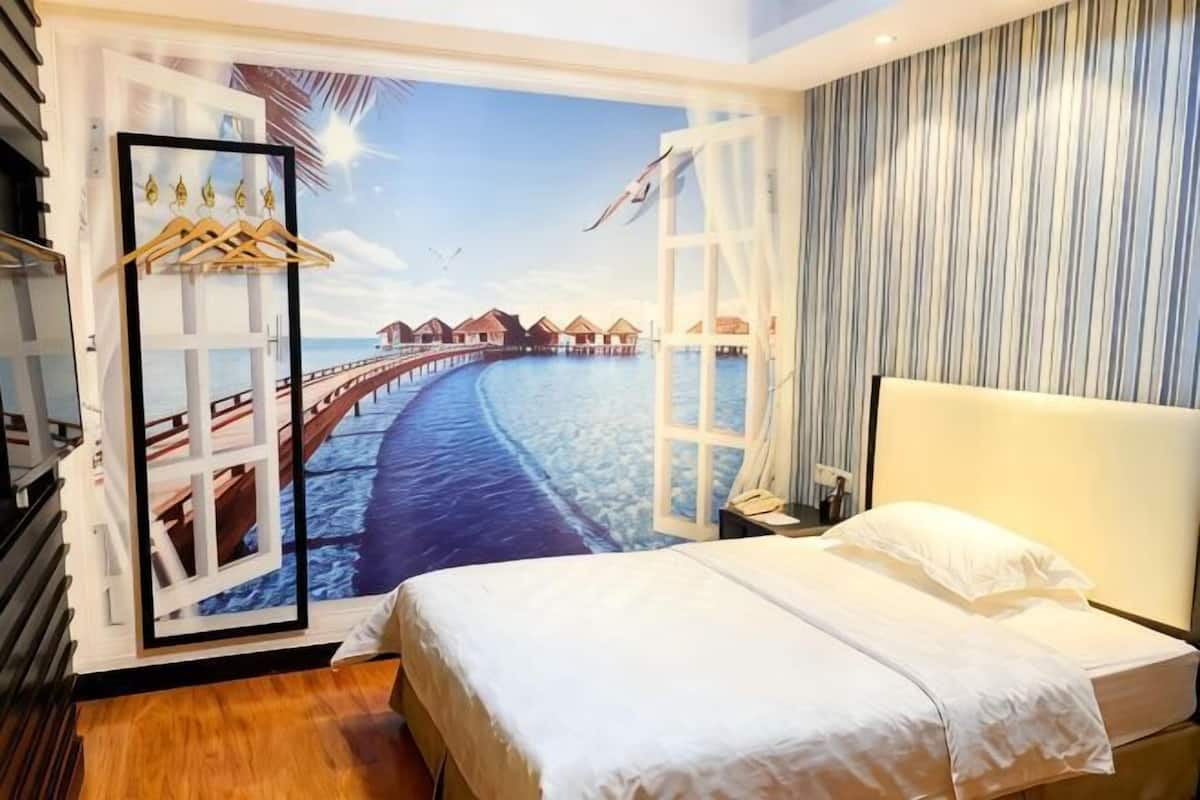 Minibar, két bảo mật tại phòng, nôi/giường cho trẻ sơ sinh 