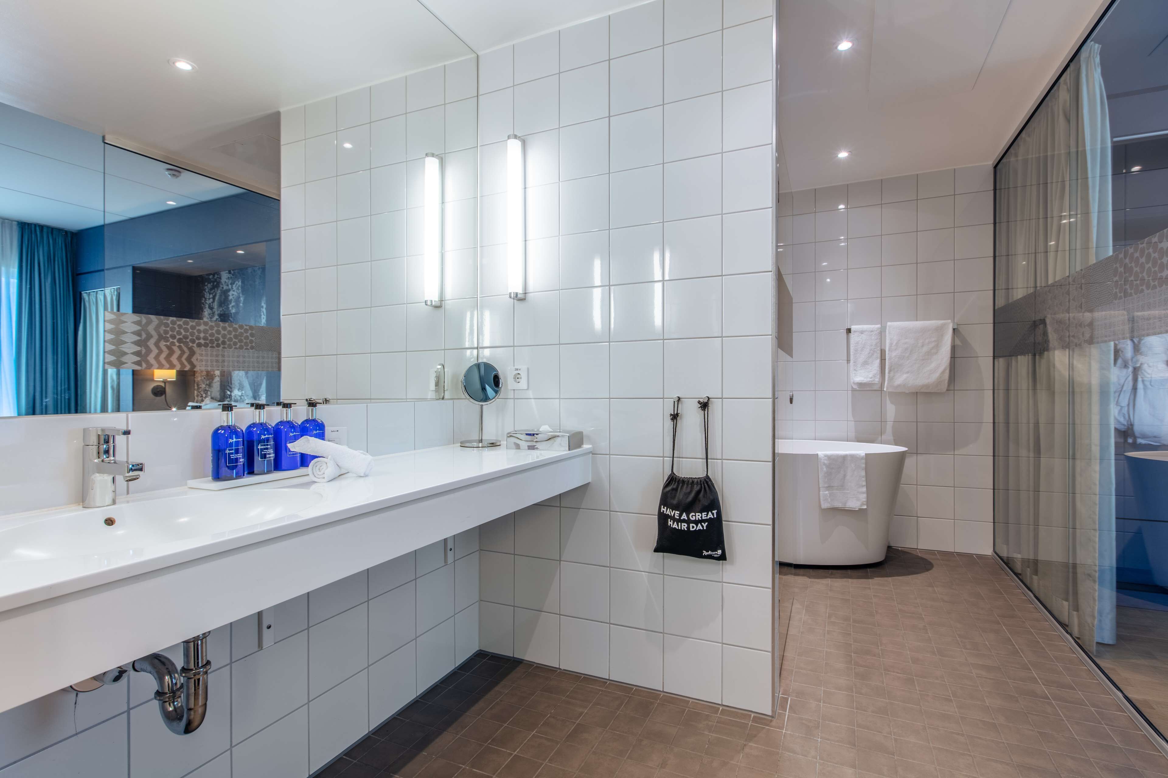 suite, 1 bedroom | bathroom | free toiletries, hair dryer, heated floors, towels